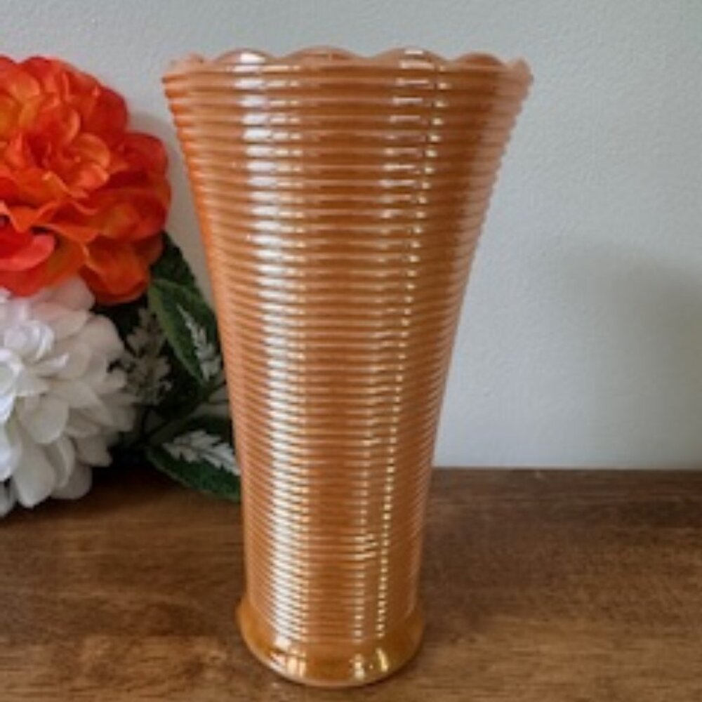 Fire King Peach Lustre Vase Ribbed Mid-Century Vintage Milk Glass Flower Vase‎